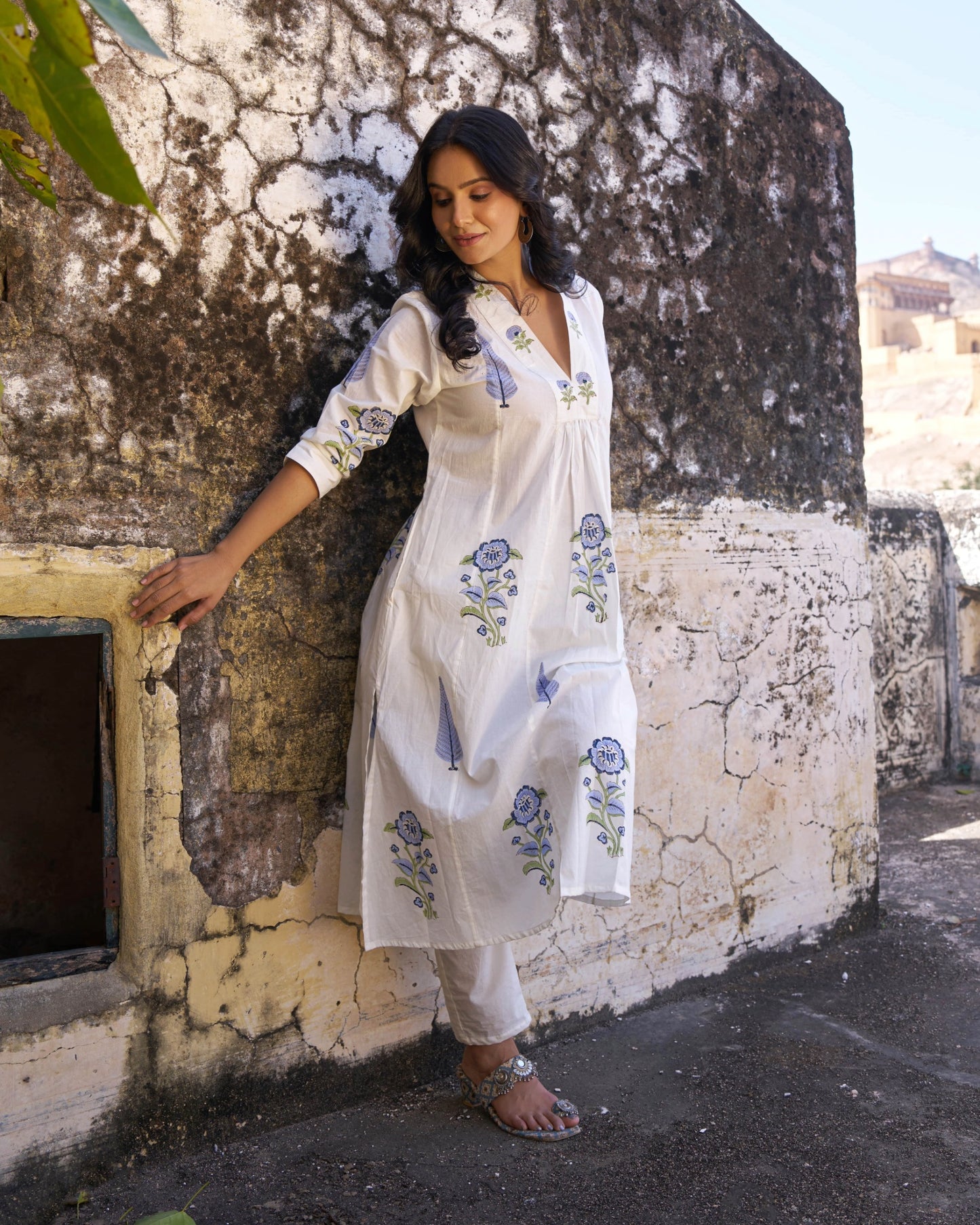 Neerza Neelkamal Kurta