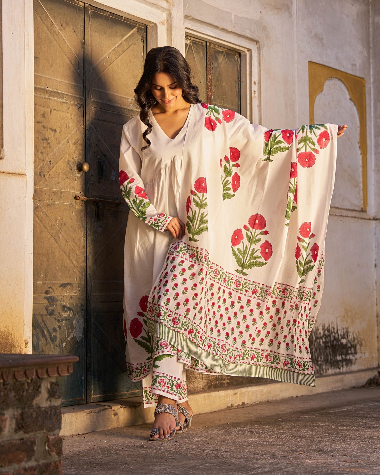 Red Pankhuri 3 - Piece Suit Set