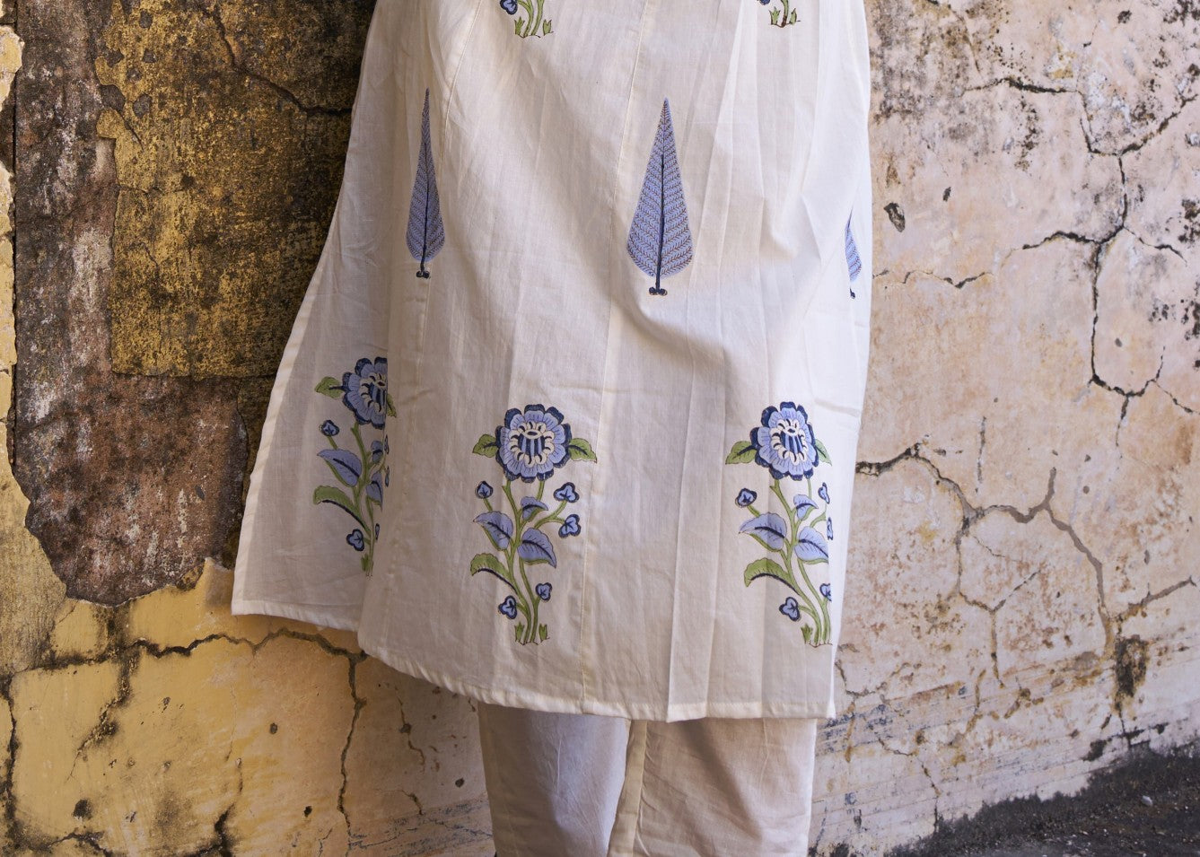 Neerza Neelkamal Kurta