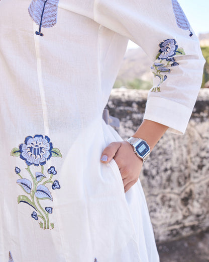 Neerza Neelkamal Kurta